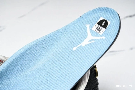 Card: Home” Room Jordan 1 “Rookie OG Low x Air Trophy 1202